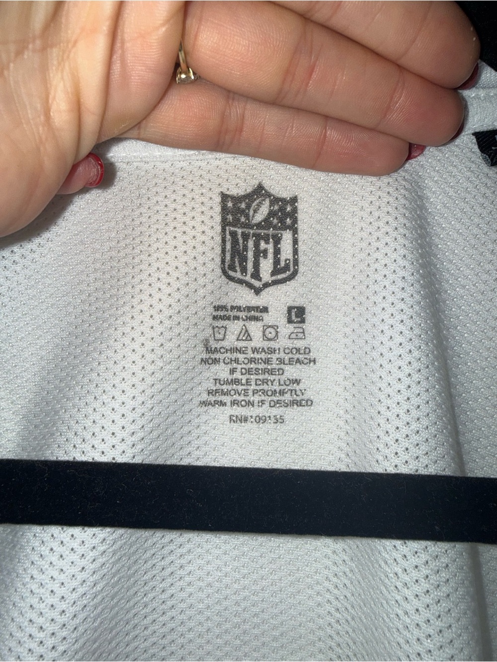 Kansas City Chiefs White NFL Tee with Team Logo - Picture 3 of 3